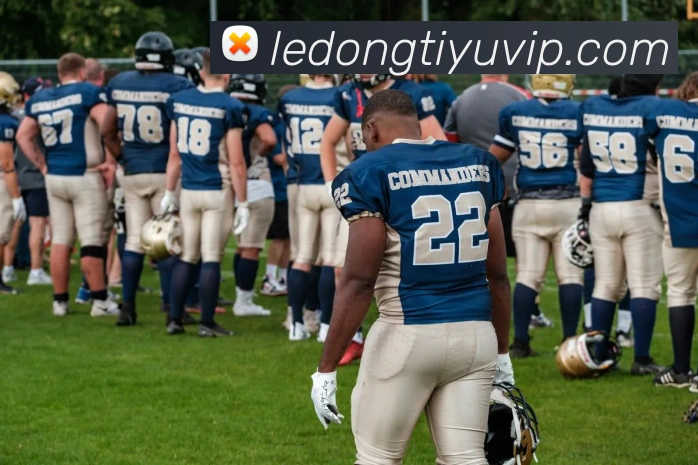 杜克三少重返母校观赛助力球队迎来精彩大胜